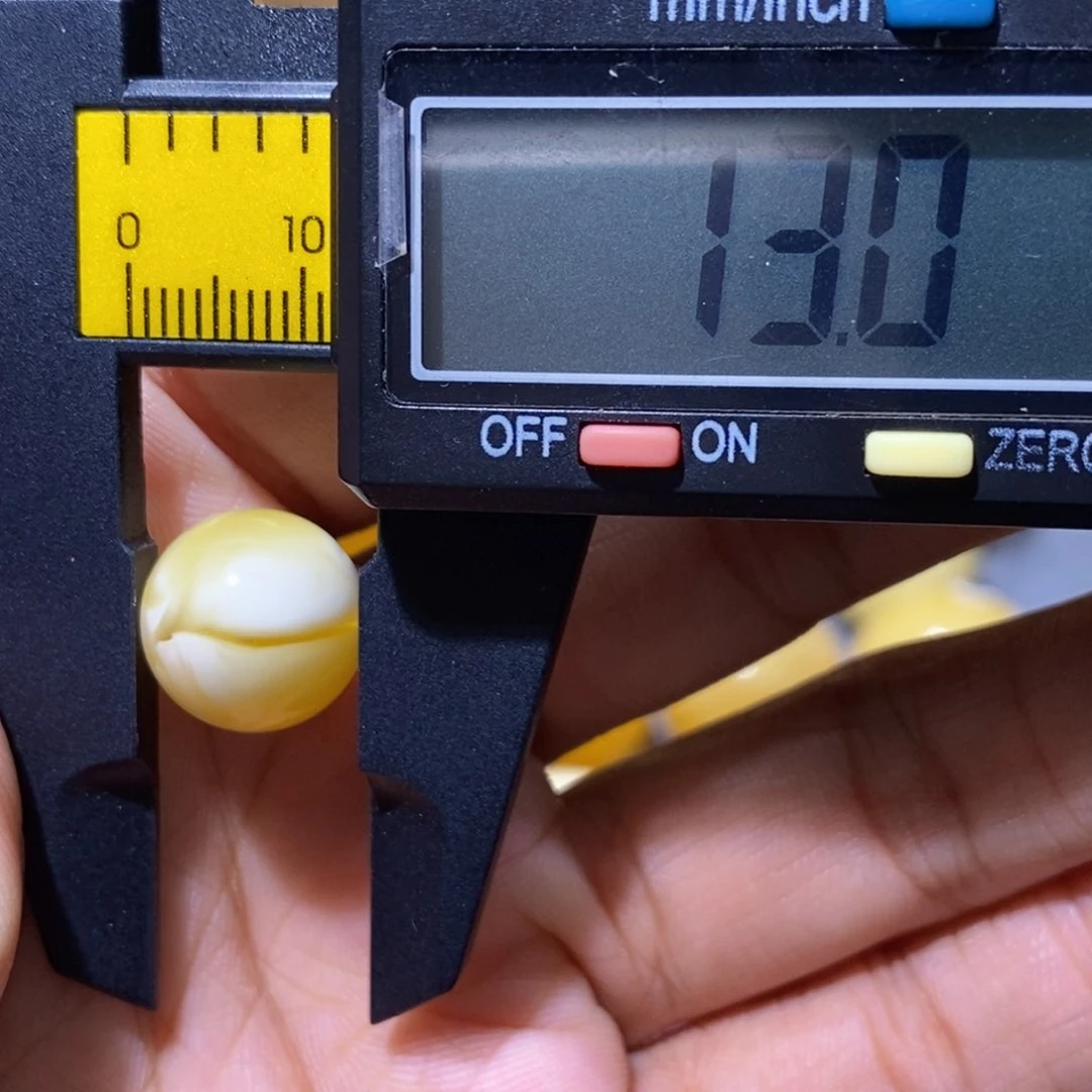 未镶嵌蜜蜡珠宝奇石