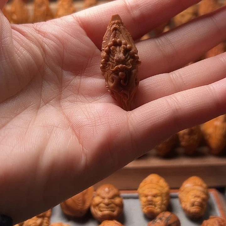 橄榄核吊坠橄榄核