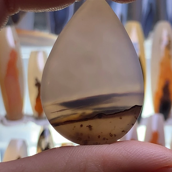 玛瑙/玉髓颈饰未镶嵌95