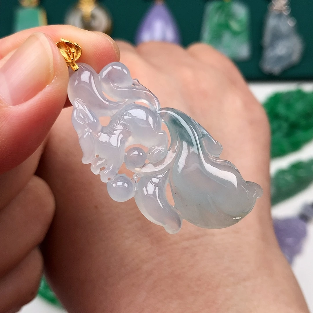 翡翠18K金镶嵌颈饰特别福利