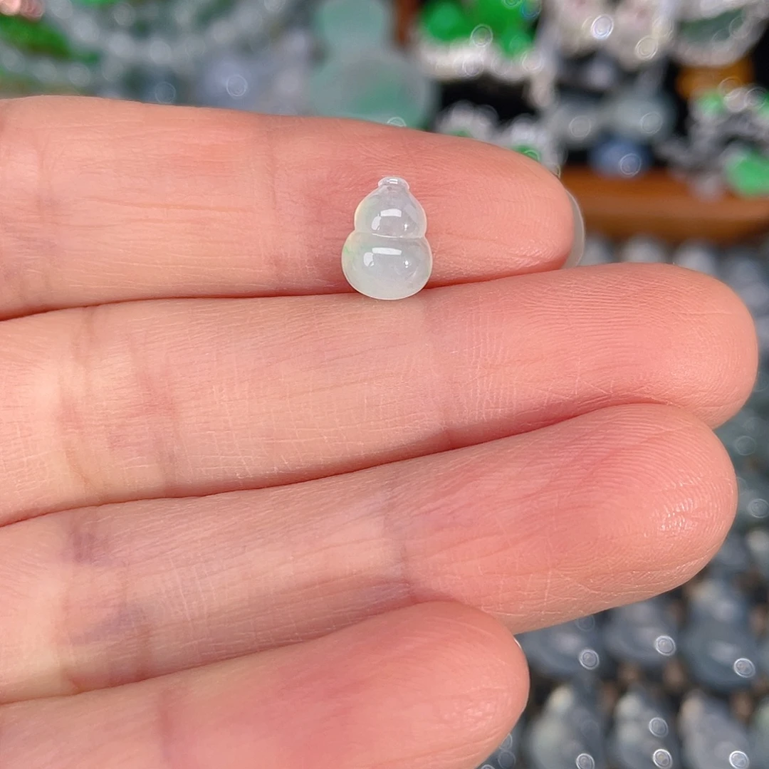 翡翠未镶嵌颈饰天然缅甸A货翡翠