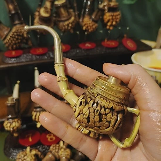 国***植贵州特色竹根烟斗工艺品手把件还是可以