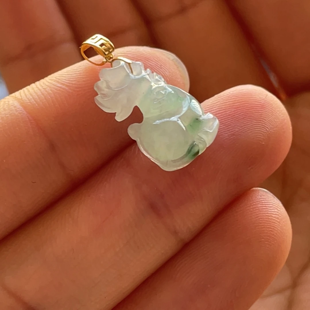 翡翠颈饰18K金镶嵌鹿