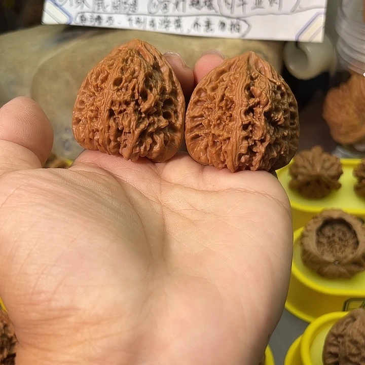 把件文玩核桃111号，41尺全品三角疆
