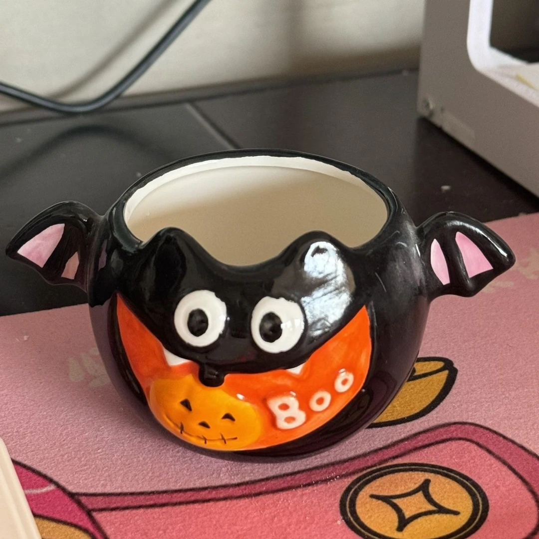 可爱恶魔花盆可打孔创意陶瓷搞怪新款多肉植物宿舍花盆桌面装饰