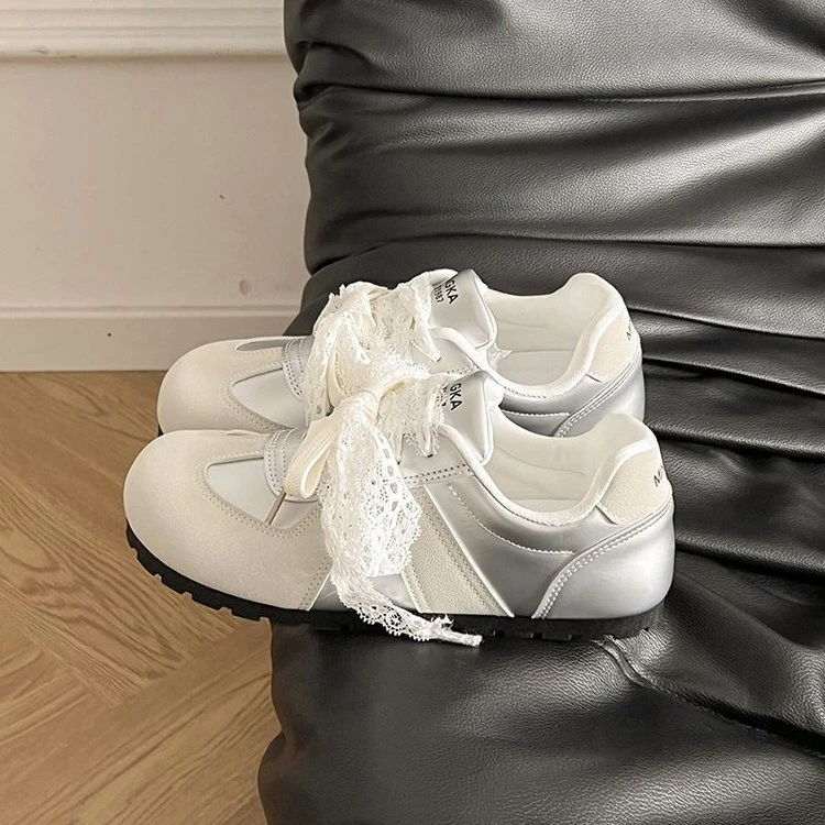 2025早春新款小众百搭丑萌粉色轻便女学生大头德训小白鞋