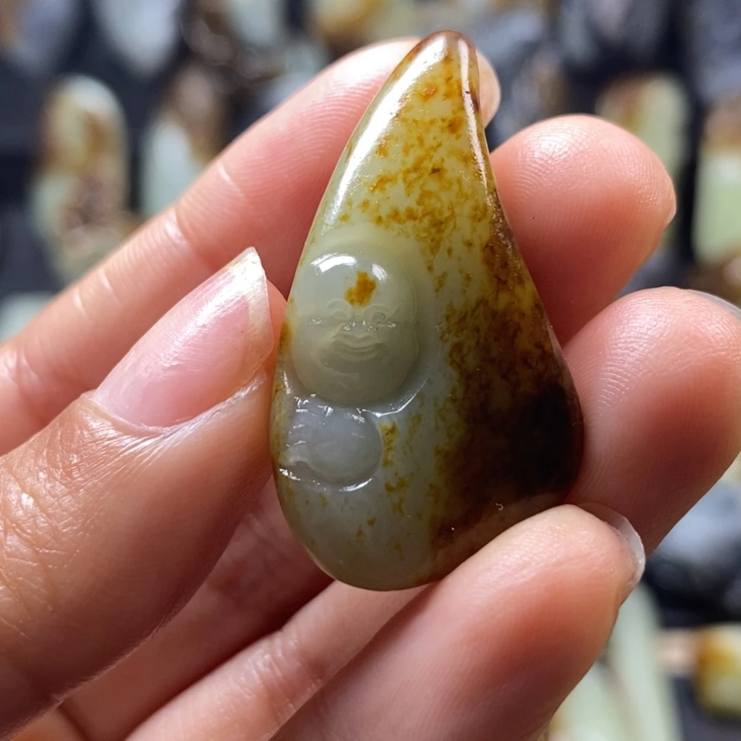 和田玉未镶嵌挂件