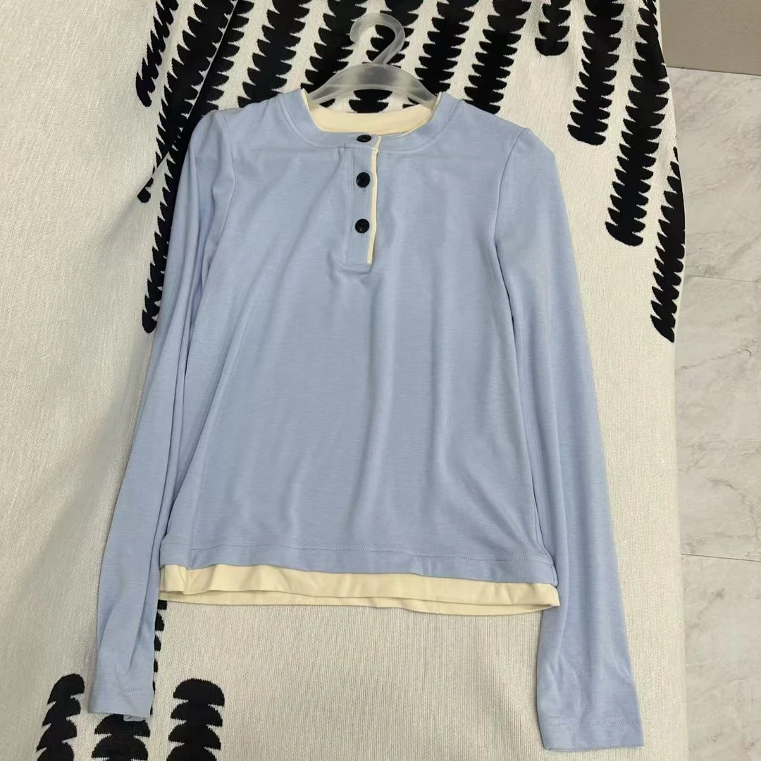 6.13蓝色拼接刺绣圆领假两件长袖针织衫