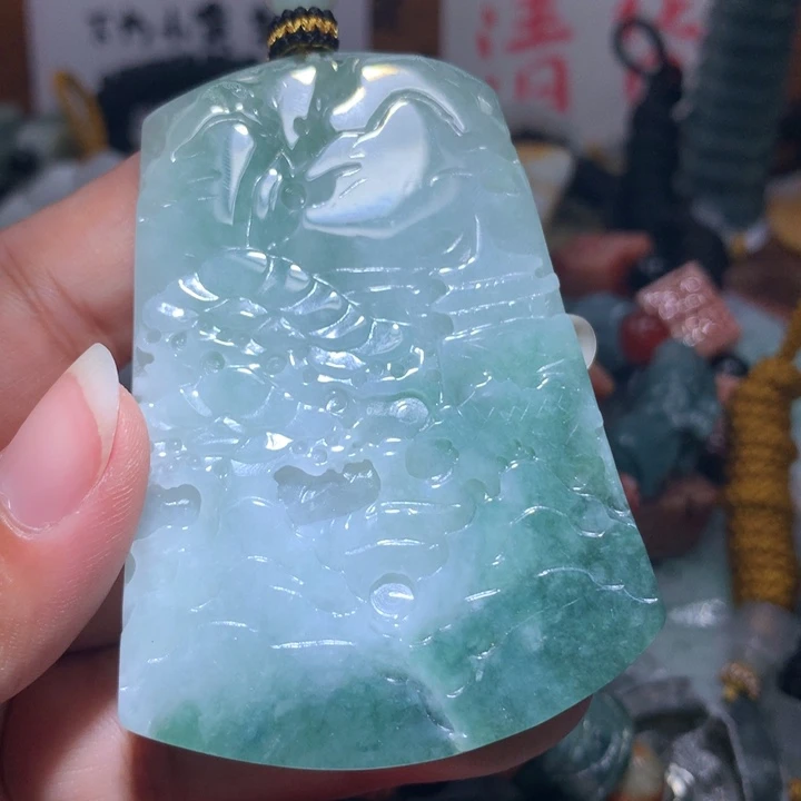 翡翠未镶嵌颈饰保真天然A货翡翠
