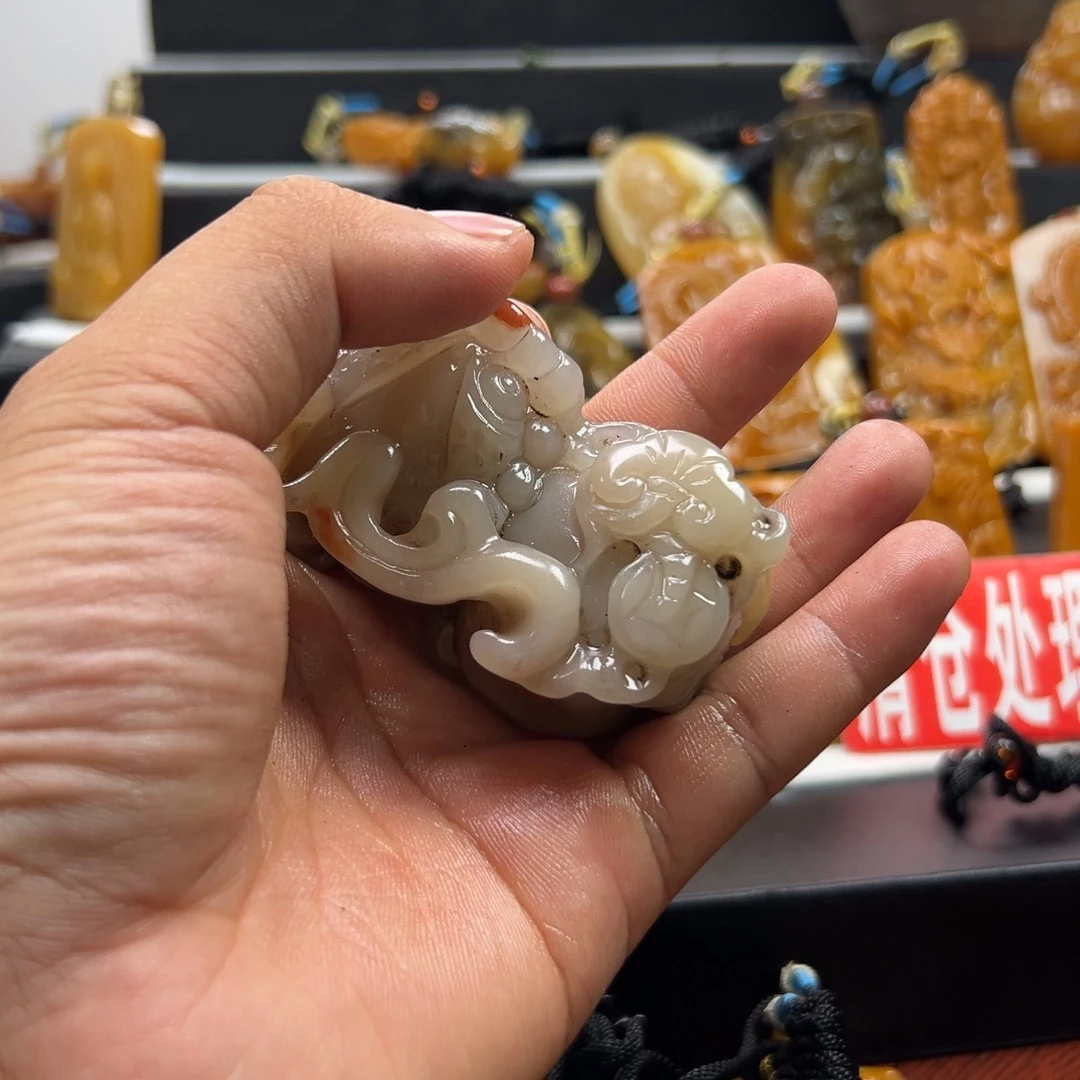 石英质玉（黄龙玉）未镶嵌多选发其一