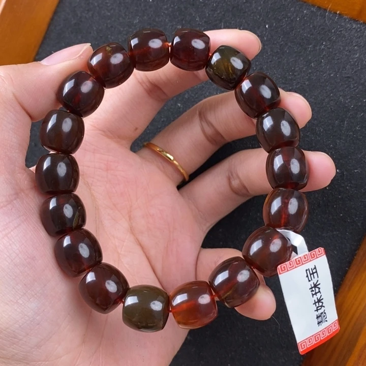 未镶嵌琥珀珠宝奇石