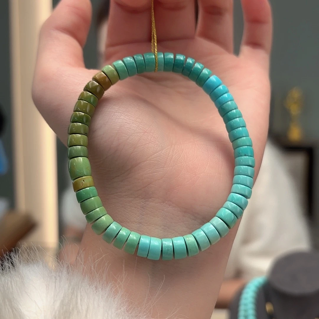 绿松石未镶嵌颈饰