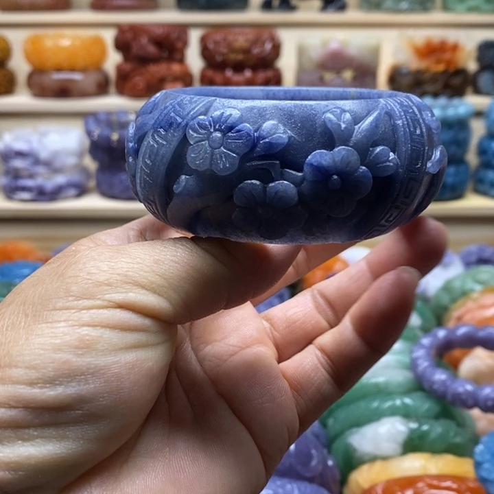 未镶嵌手镯石英质玉