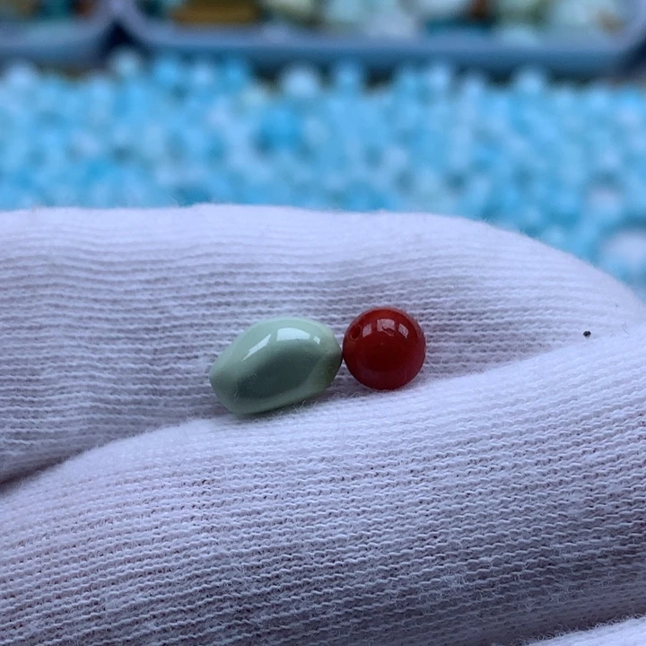 南红玛瑙未镶嵌珠宝奇石