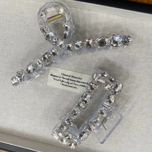 韩国 东大门 高级施华洛闪钻百搭款抓夹鲨鱼夹