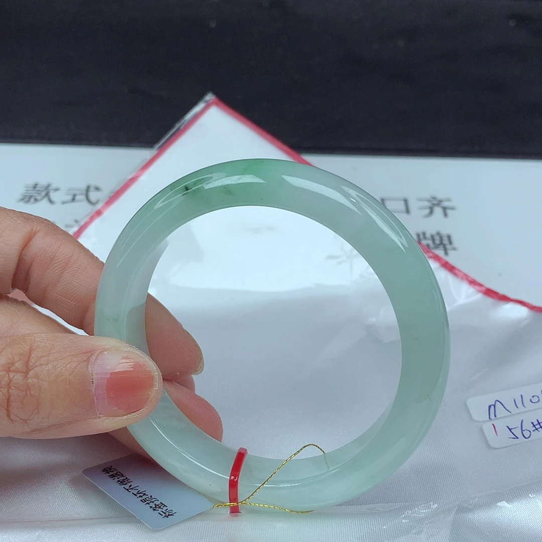 翡翠手镯未镶嵌56圈0575