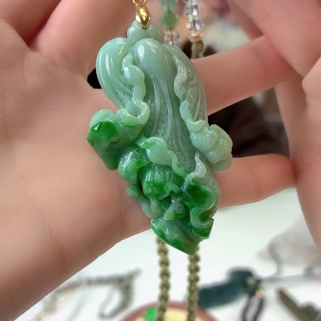 翡翠未镶嵌颈饰翡翠