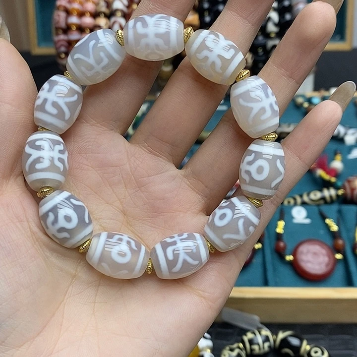玛瑙/玉髓颈饰合金