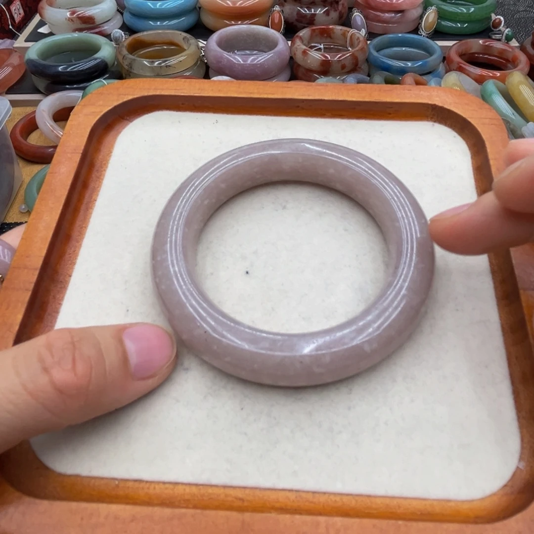 石英质玉未镶嵌圈口52