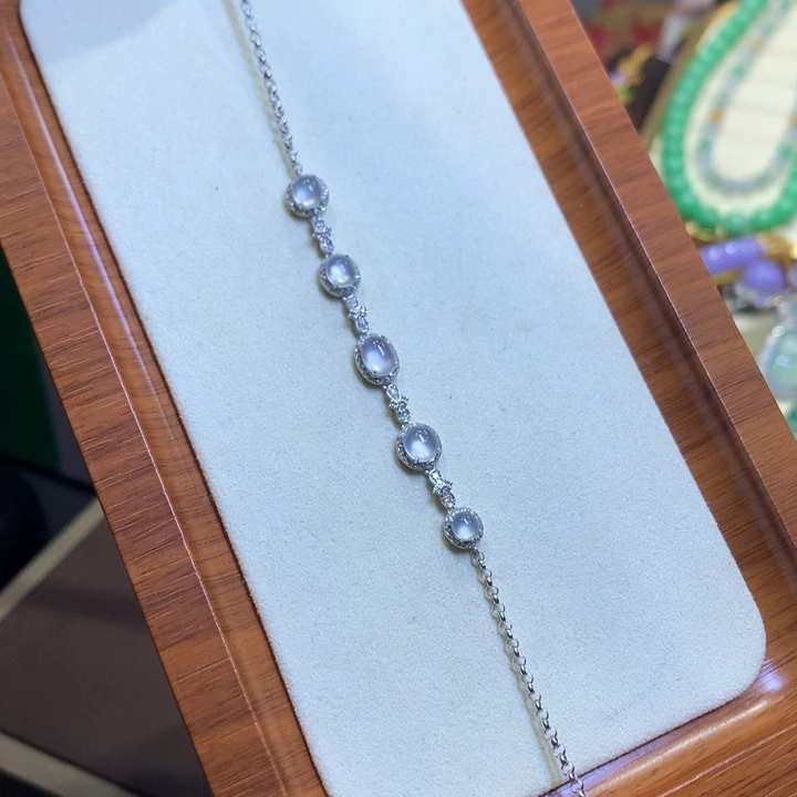 颈饰18K金镶嵌翡翠翡翠
