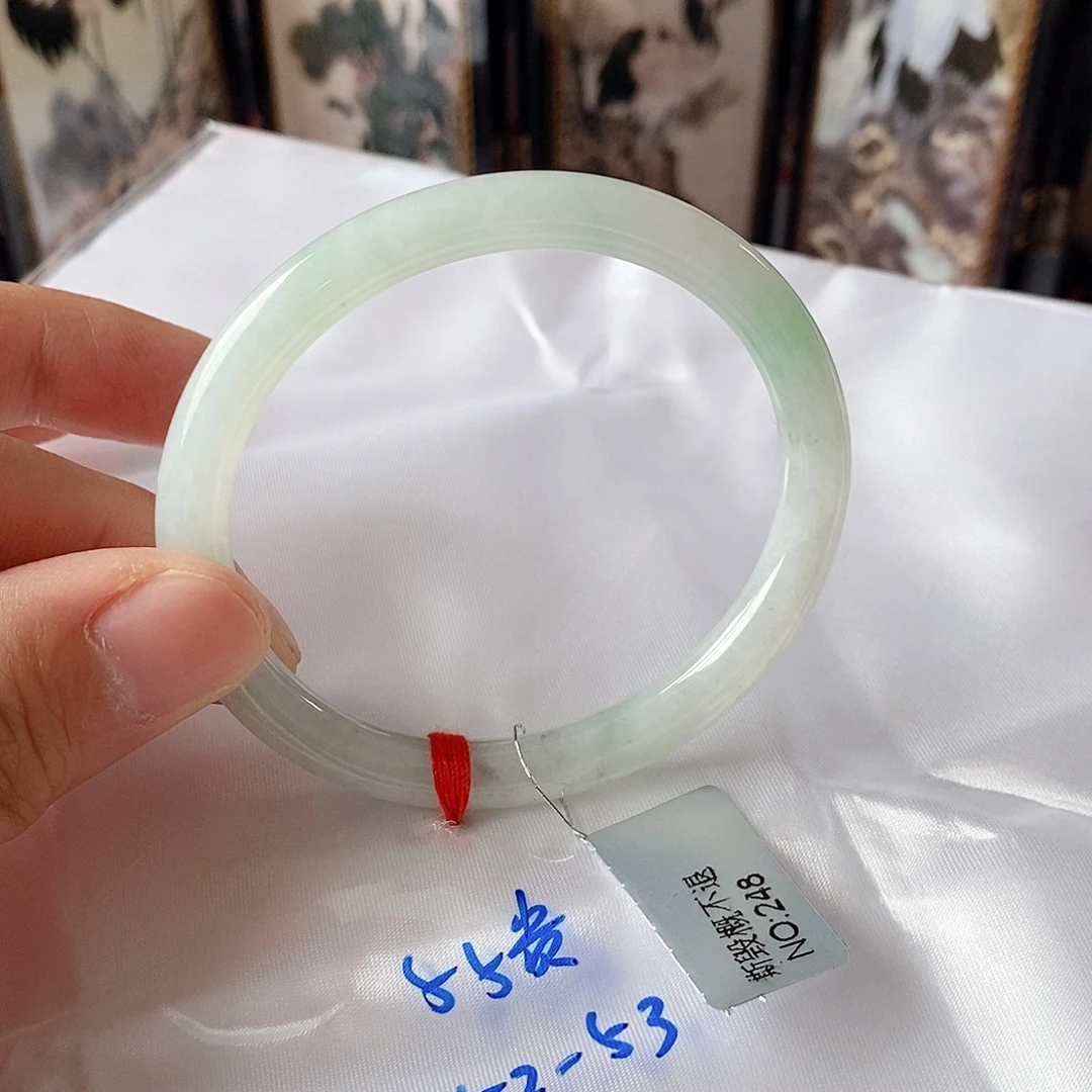 翡翠未镶嵌手镯(贵妃镯)手镯