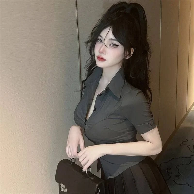修身衬衫上衣夏季韩版V型收腰显瘦紧身灰色短袖衬衫辣妹jk制服女