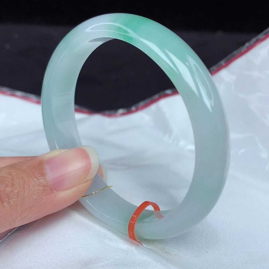 翡翠手镯未镶嵌54圈3920贵妃