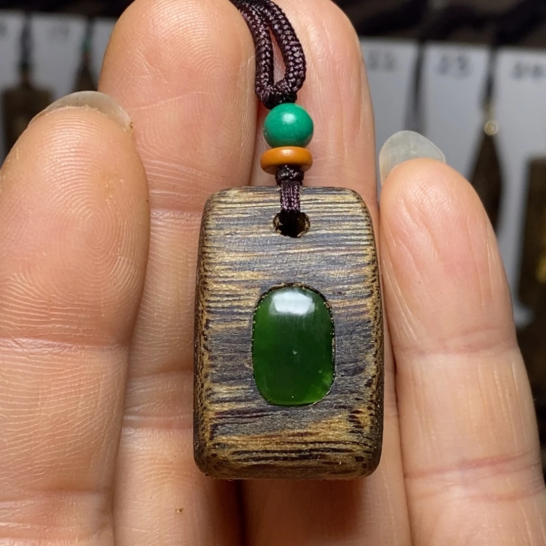 沉香沉香碎屑牌子