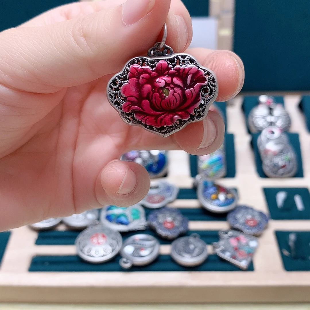 足银玻璃足银吊坠