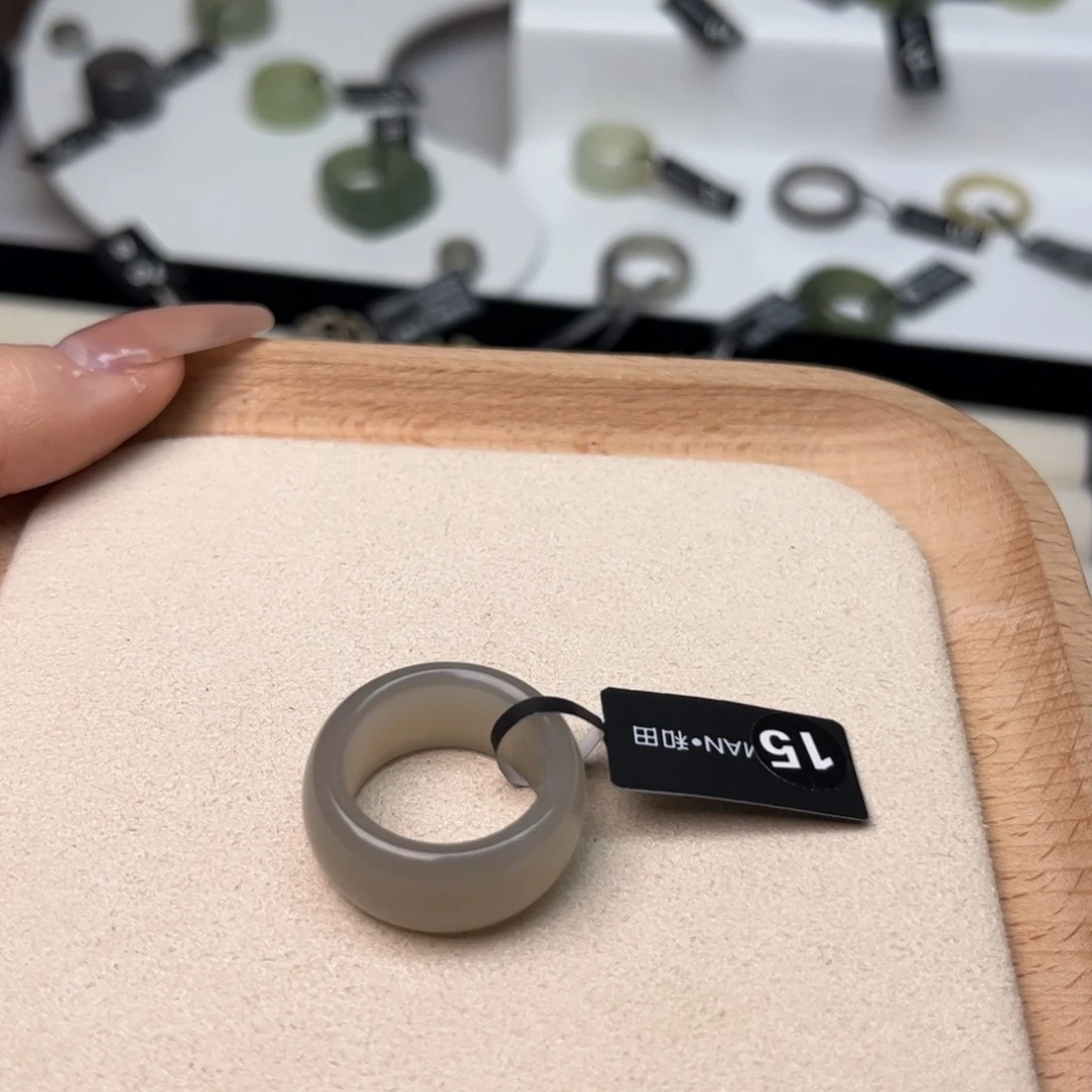 和田玉戒指未镶嵌