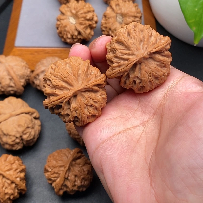 【闪购商品】文玩核桃把件博****）苹果