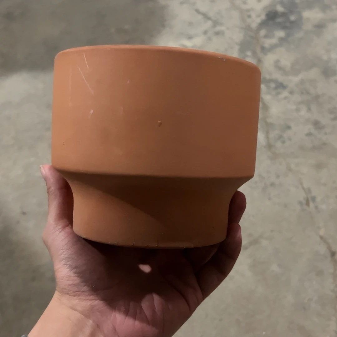 【闪购商品】红陶酒杯盆14口11高1只【微瑕】