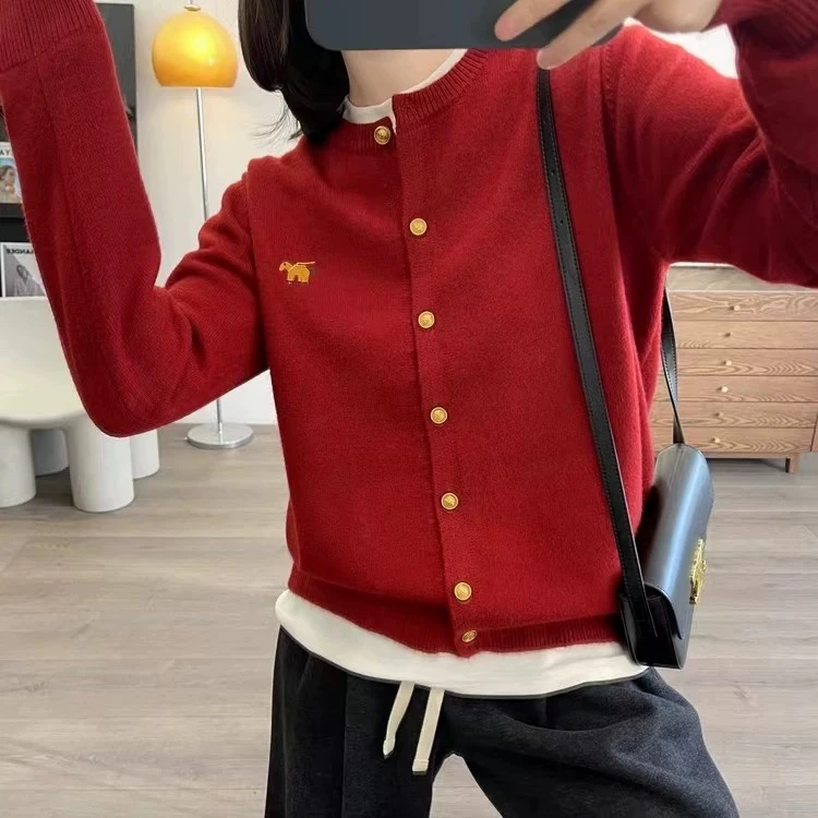 【幸运马】初春独特漂亮精纺羊毛针织开衫女圆领毛衣宽松韩版外套