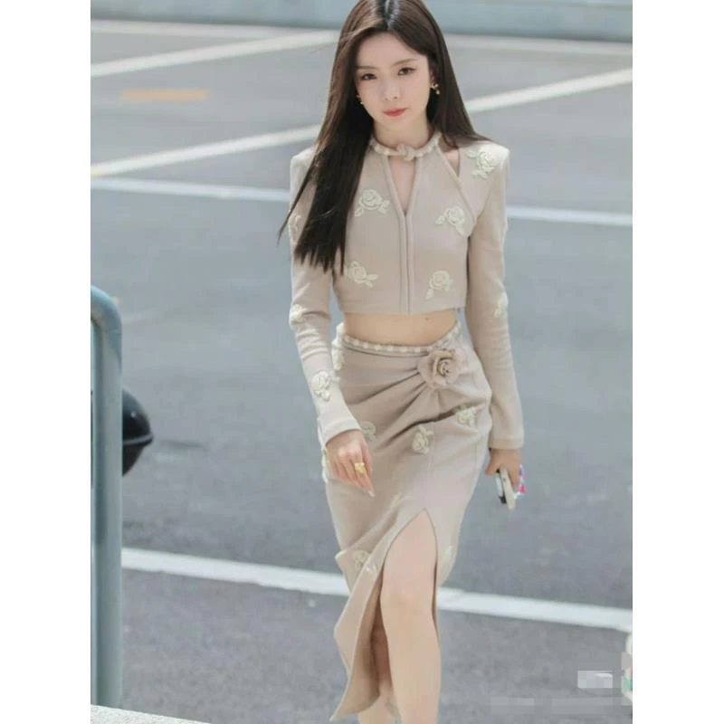 辰辰玫瑰立体花朵上衣半裙