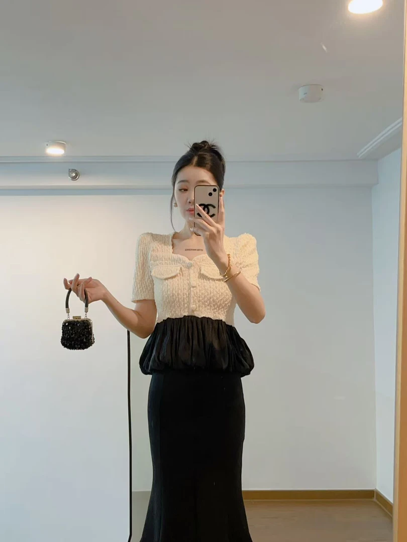 法式方领短款上衣女夏季2025年新款时尚复古设计感小众泡泡袖衬衫