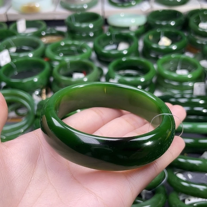 和田玉（碧玉）手镯未镶嵌