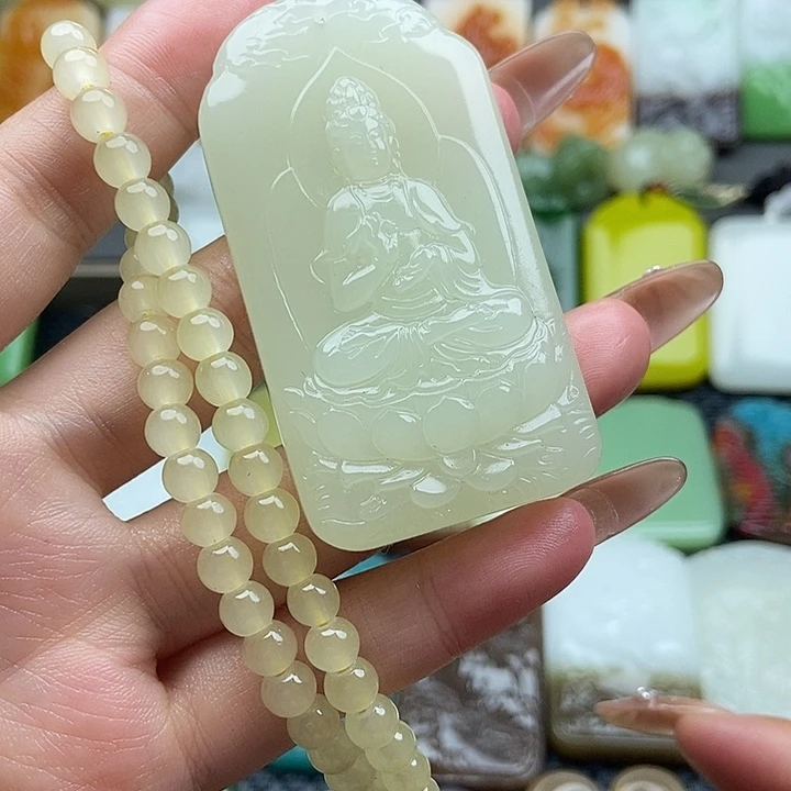 颈饰未镶嵌和田玉