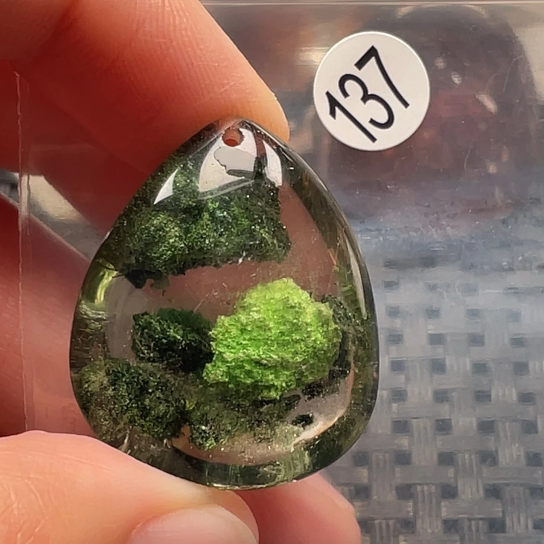 小***灰未镶嵌吊坠(不含链)水晶
