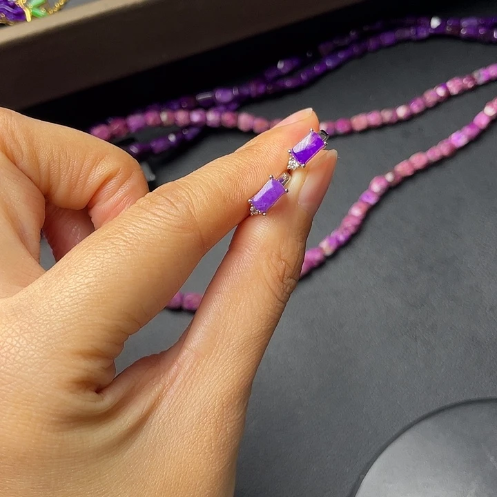 苏纪石（舒俱来）银S925镶嵌耳环