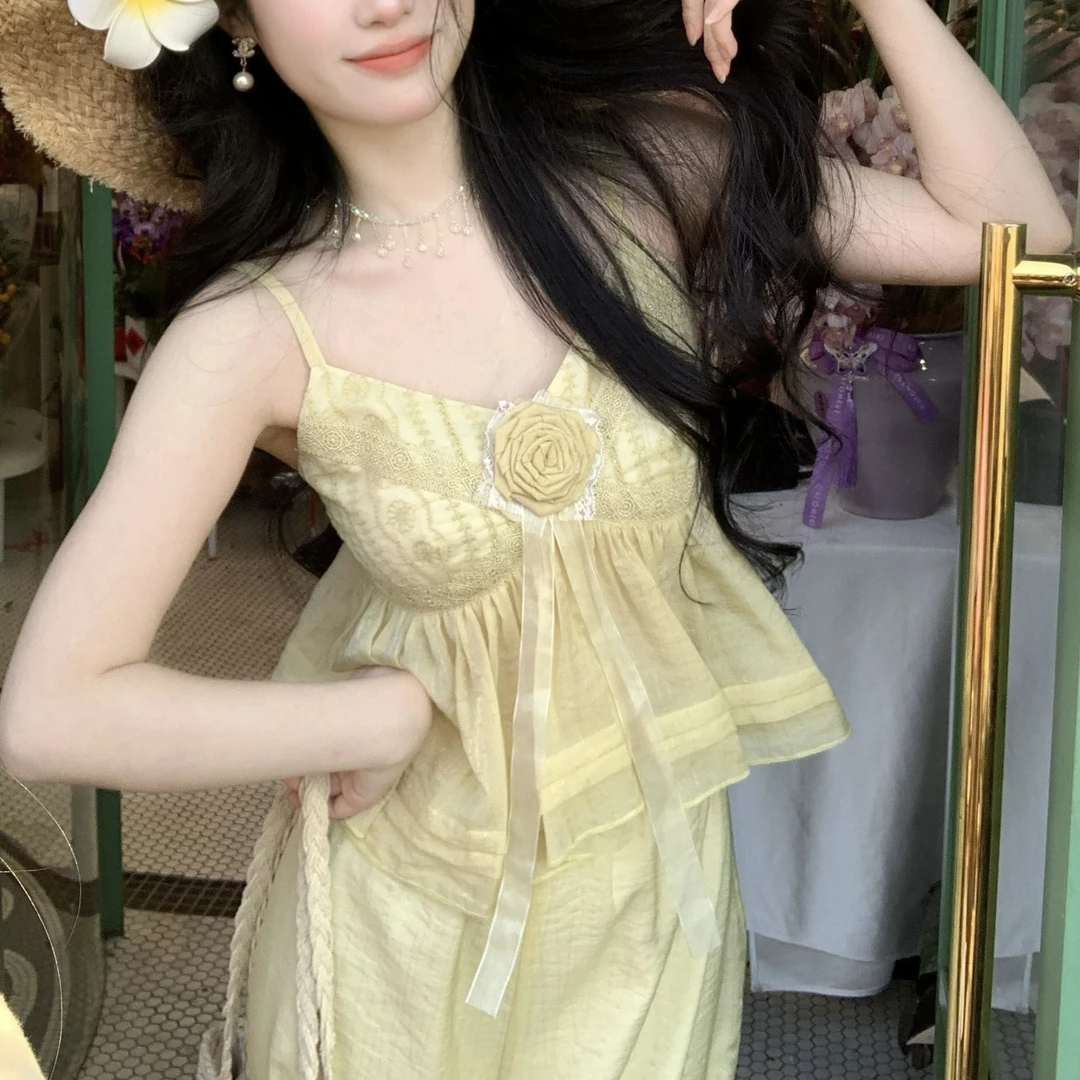 韩系甜美风套装女立体花朵洋气吊带一整套ootd穿搭新款休闲长裤潮