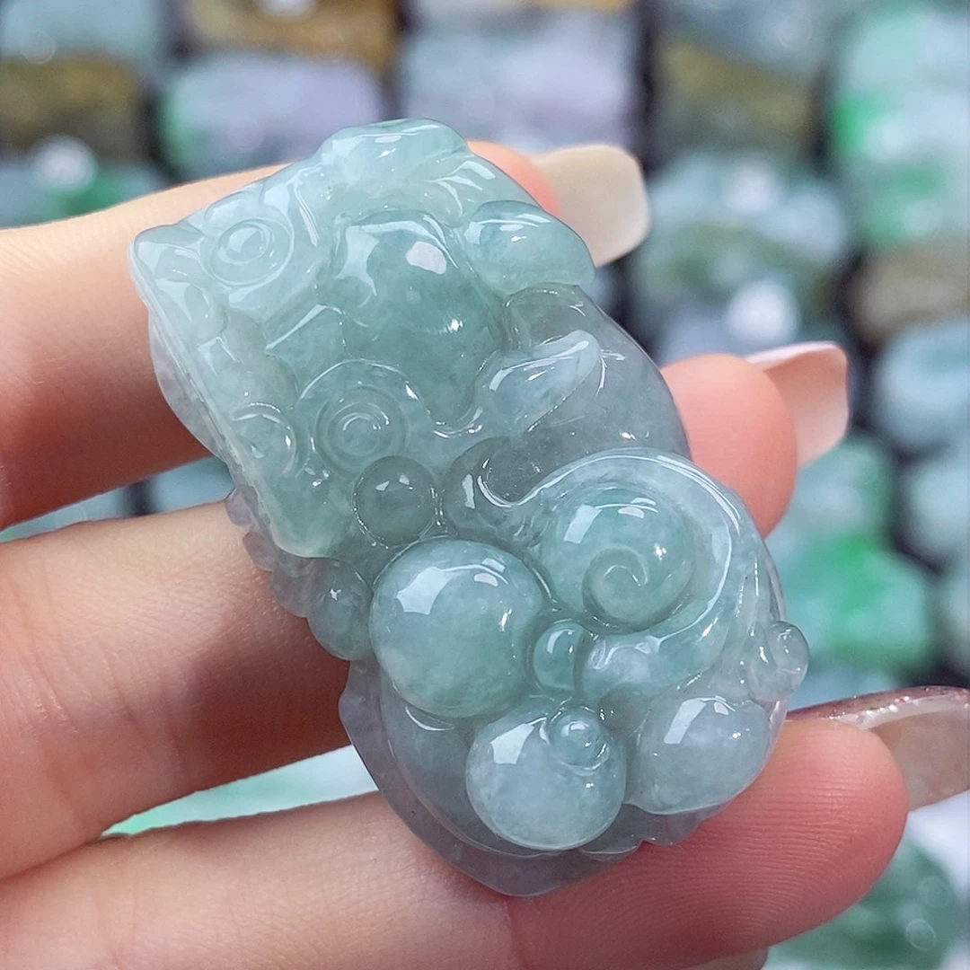 颈饰未镶嵌翡翠天然