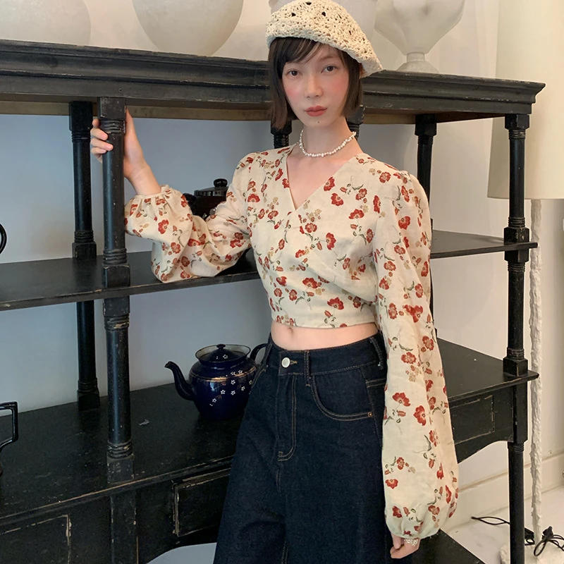 法式复古绝美碎花衬衫女设计感收腰F1526