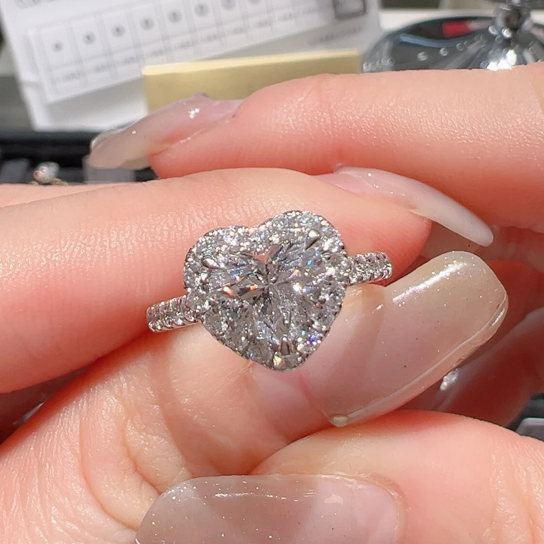 实验室培育钻石18K金镶嵌@@00023792