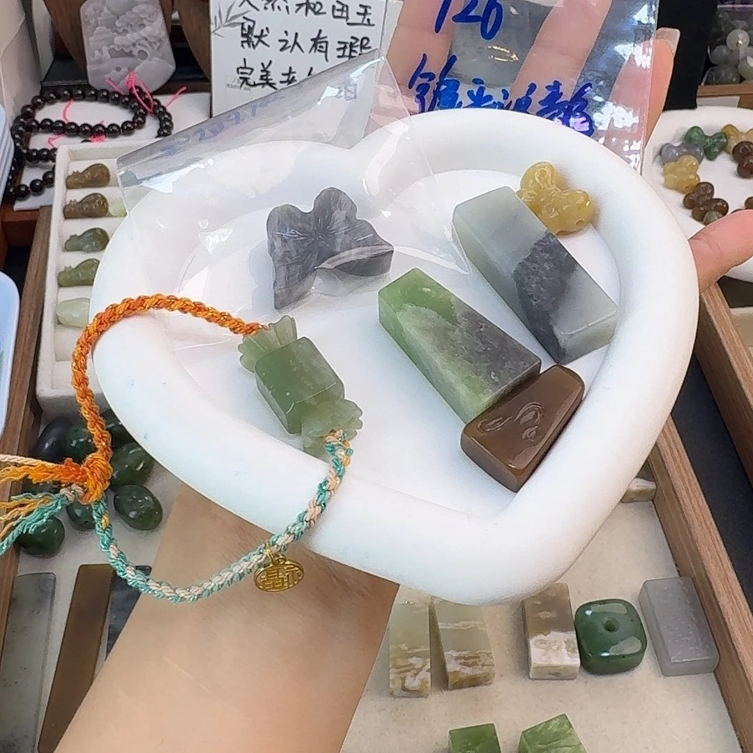 *****和田玉未镶嵌珠宝半成品