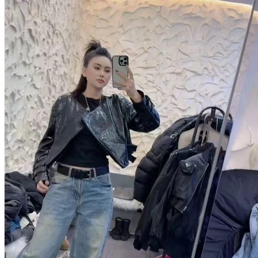 无领纹理捏褶短款皮衣