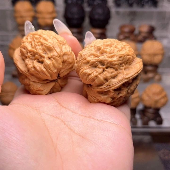 文玩核桃吊坠8……上古蛤蟆头Y43