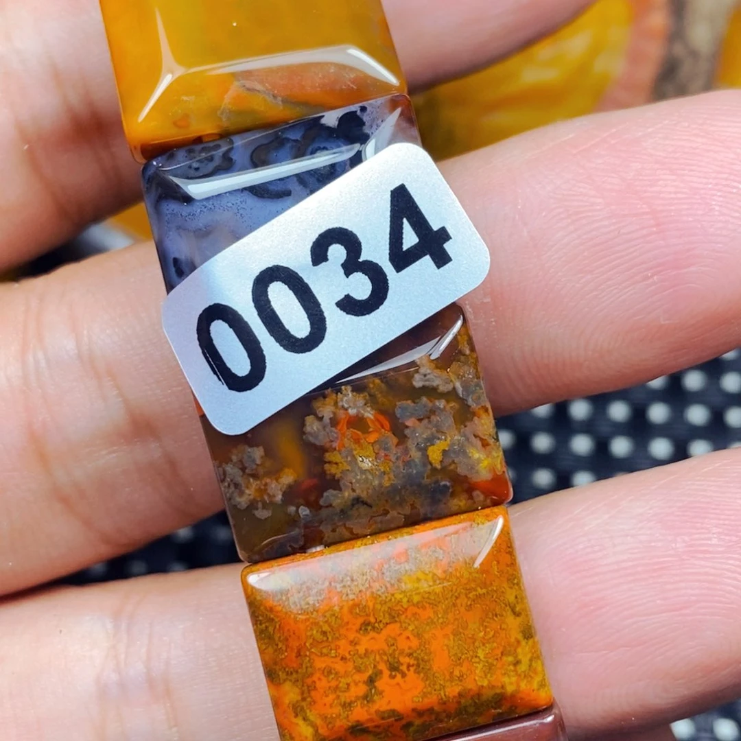 未镶嵌吊坠(不含链)玛瑙/玉髓宝****?