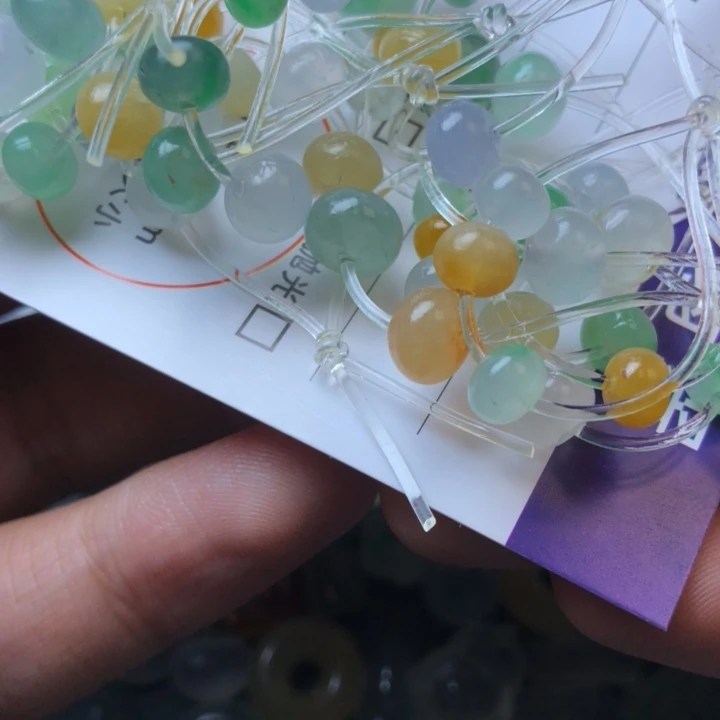 定制翡翠未镶嵌挂件