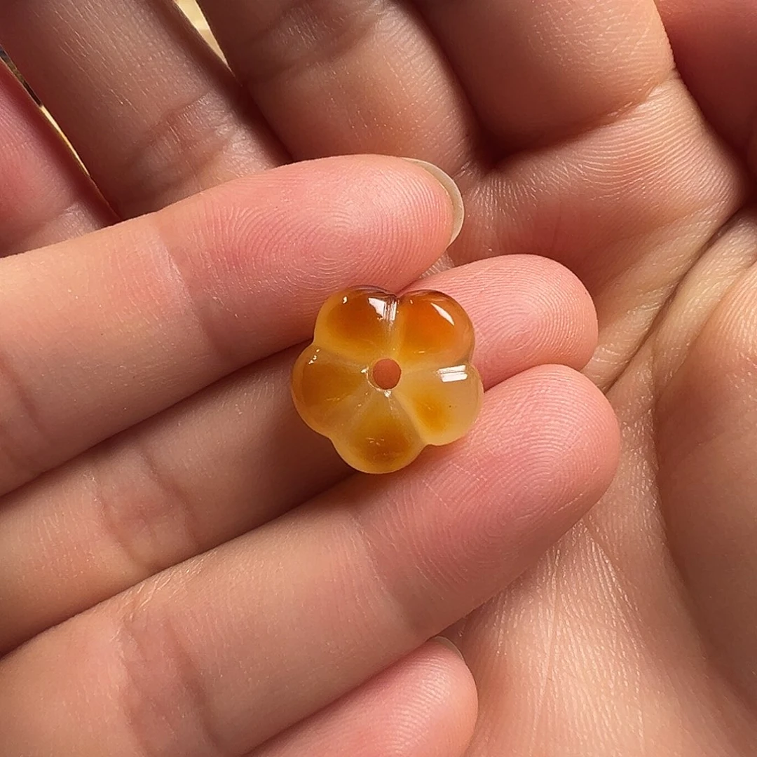 蜜蜡颈饰未镶嵌五瓣花
