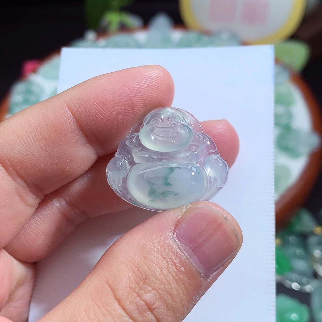 翡翠未镶嵌颈饰佛公